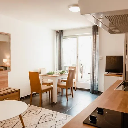 Appartement Calvi. T2 2/4 Personnes A 100 Metres De La *